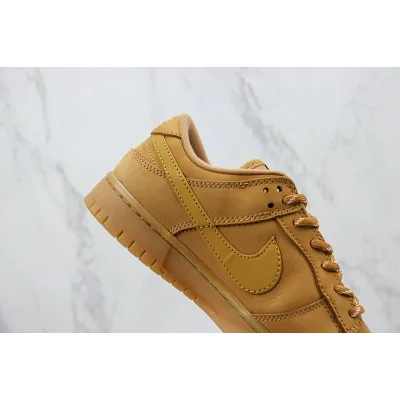 Nike Dunk Low "Wheat Brown" фото № 3