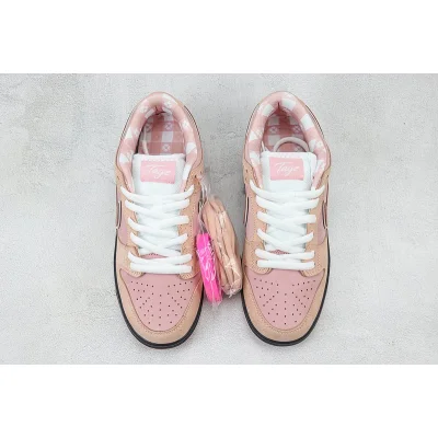 Tagz Footwear x Nike Dunk Low "Pink Lobster" фото № 7