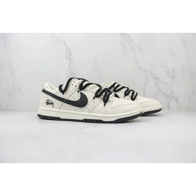 Stussy x Nike Dunk Low "Cream/Black" фото № 6