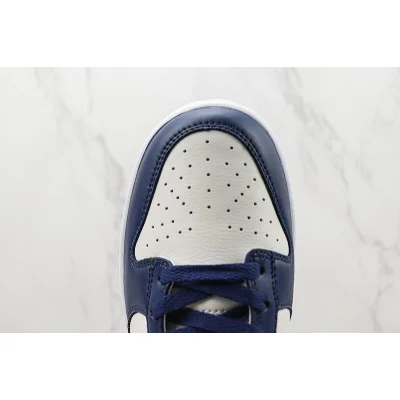 Nike Dunk Low "Summit White/Midnight Navy" фото № 3 Nike Dunk Low "Summit White/Midnight Navy" фото № 3