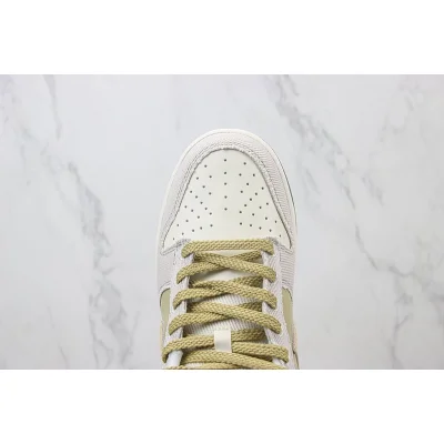 Nike Dunk Low "Sesame Alabaster" фото № 4 Nike Dunk Low "Sesame Alabaster" фото № 4
