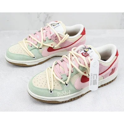 Nike SB Dunk Low 85 "Red/Pink/Grey/White" фото № 5 Nike SB Dunk Low 85 "Red/Pink/Grey/White" фото № 5