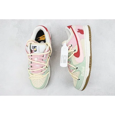 Nike SB Dunk Low 85 "Red/Pink/Grey/White" фото № 6 Nike SB Dunk Low 85 "Red/Pink/Grey/White" фото № 6