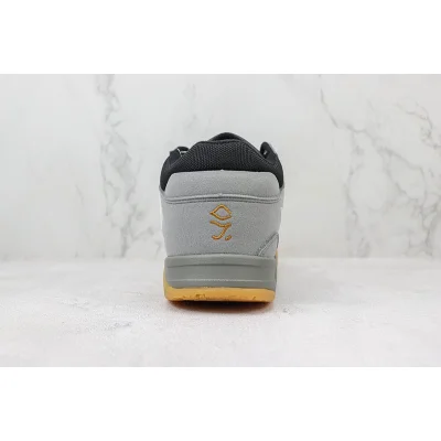 Travis Scott x Jordan Cut The Check "Grey" фото № 9