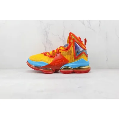 Space Jam x Nike LeBron 19 EP "Tune Squad" фото № 2