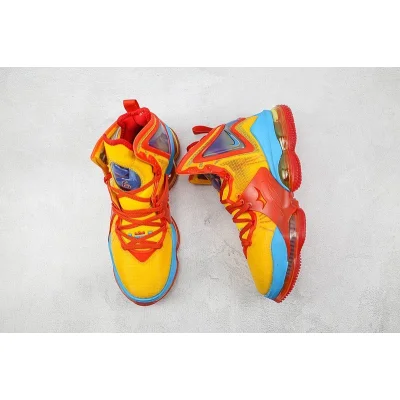 Space Jam x Nike LeBron 19 EP "Tune Squad" фото № 6