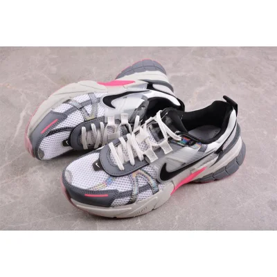 Nike V2K Run "Year of the Dragon" фото № 6