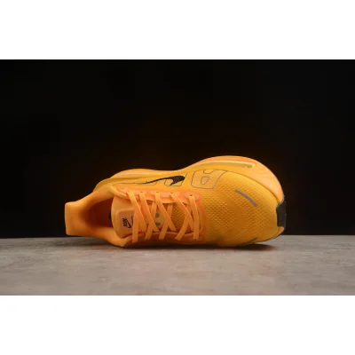 Nike Vomero Premium "University Gold/Black" фото № 8 Nike Vomero Premium "University Gold/Black" фото № 8