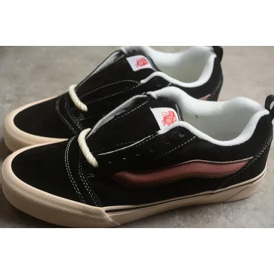 Vans Knu Skool "Black Rose" фото № 3 Vans Knu Skool "Black Rose" фото № 3