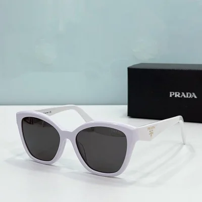 Солнцезащитные очки Prada Rounded Square Form And Logo On Temples "White" фото № 2