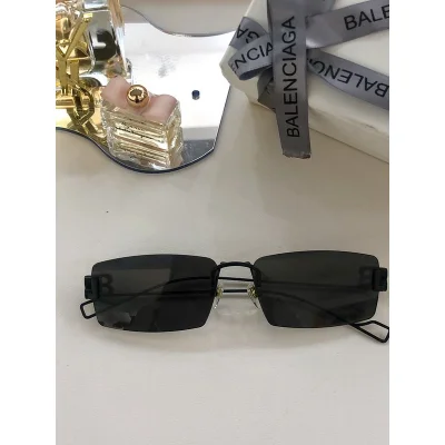 Солнцезащитные очки Balenciaga Thin Frame And Temples Decorated "Black" фото № 2