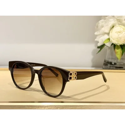 Солнцезащитные очки Balenciaga Temples Decorated By Gold Letters "Brown" фото № 5 Солнцезащитные очки Balenciaga Temples Decorated By Gold Letters "Brown" фото № 5