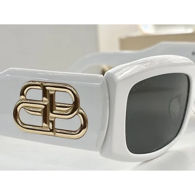 Солнцезащитные очки Balenciaga Big Logo On Temples "White" фото № 2