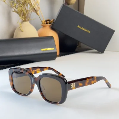 Солнцезащитные очки Balenciaga Temples Decorated By Small Logo And Rectangle Shaped "Brown" фото № 2 Солнцезащитные очки Balenciaga Temples Decorated By Small Logo And Rectangle Shaped "Brown" фото № 2