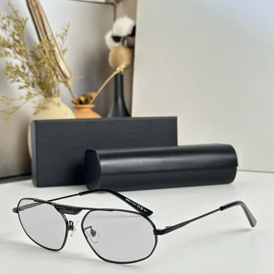 Солнцезащитные очки Balenciaga Thin Temples And Logo Middle Inscription "Gray/Black" фото № 2