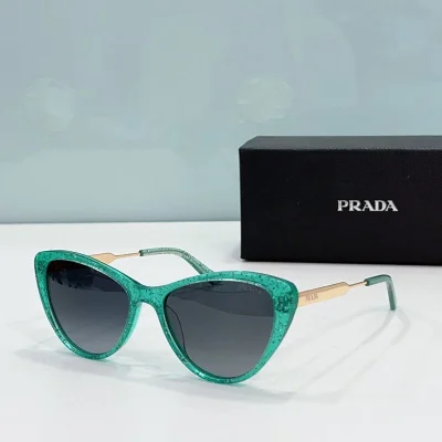 Солнцезащитные очки Prada Cat Eye Form With Thin Temples "Green" фото № 2