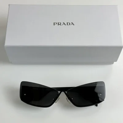 Солнцезащитные очки Prada Logo Inside Triangle On Temples "Black" фото № 2