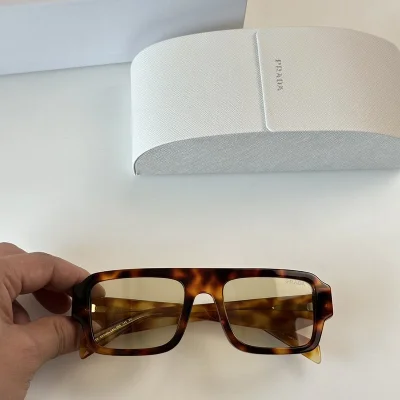 Солнцезащитные очки Prada Small Logo And Wide Line On Bridge Of Nose "Brown/Ginger" фото № 2