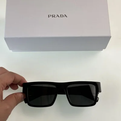 Солнцезащитные очки Prada Inscription On Temples And Rectangle Shaped "Black" фото № 4 Солнцезащитные очки Prada Inscription On Temples And Rectangle Shaped "Black" фото № 4
