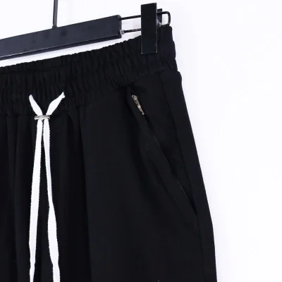 Штаны Amiri The Text Logo "Black" фото № 4 Штаны Amiri The Text Logo "Black" фото № 4