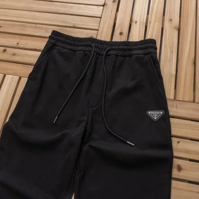 Штаны Prada Triangle Small Log "Black" фото № 3 Штаны Prada Triangle Small Log "Black" фото № 3