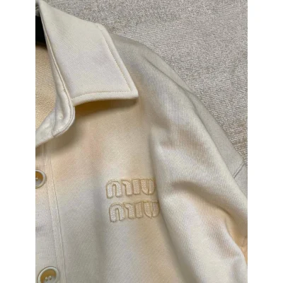 Бомбер Miu Miu Frontside Beige And Brown Logo Miu Miu "Beige" фото № 4