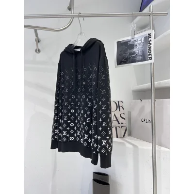 Худи Louis Vuitton With Brand Print "Black" фото № 4 Худи Louis Vuitton With Brand Print "Black" фото № 4