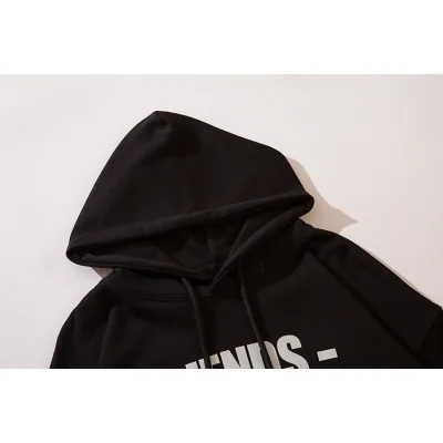 Худи Vlone Reflective Logo And Lettering "Black" фото № 6 Худи Vlone Reflective Logo And Lettering "Black" фото № 6