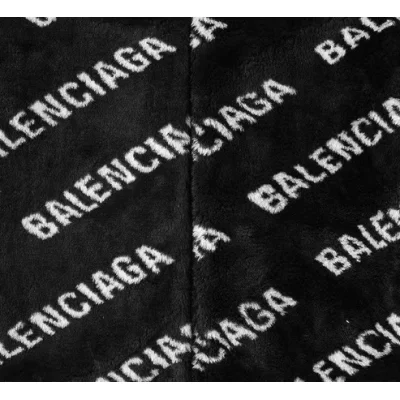 Куртка Balenciaga Plush With Logo "Black" фото № 2