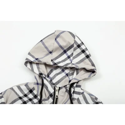 Ветровка Burberry Linear Crosses "Gray" фото № 3 Ветровка Burberry Linear Crosses "Gray" фото № 3