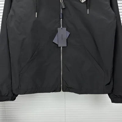 Ветровка Prada Solid Color With Logo "Black" фото № 8