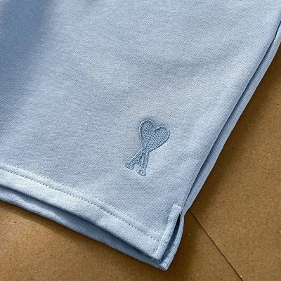 Шорты Amiri With The Red Heart Logo "Blue" фото № 6 Шорты Amiri With The Red Heart Logo "Blue" фото № 6