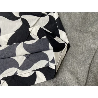 Шорты Bottega Veneta Crows feet "Black" фото № 6 Шорты Bottega Veneta Crows feet "Black" фото № 6