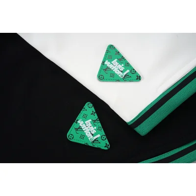 Шорты Louis Vuitton Elongated "White" фото № 3 Шорты Louis Vuitton Elongated "White" фото № 3