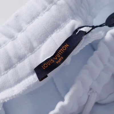 Шорты Louis Vuitton Studio 1854 "White" фото № 5 Шорты Louis Vuitton Studio 1854 "White" фото № 5