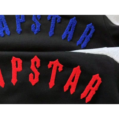 Худи Trapstar Bicolor With Colorful Embroidered Logo Lettering "Black,Red" фото № 5