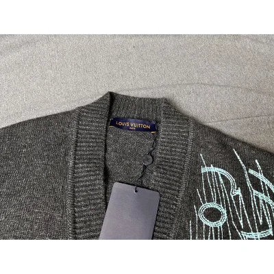 Кардиган Louis Vuitton With An Embroidered Logo "Gray" фото № 6