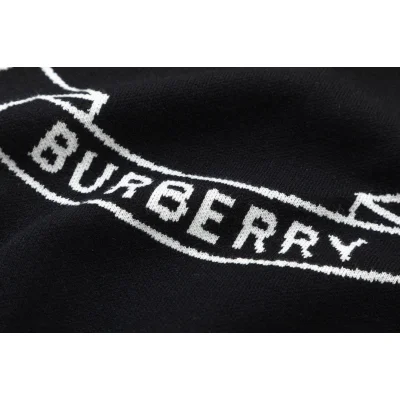 Свитшот Burberry White Laurel "Black" фото № 4 Свитшот Burberry White Laurel "Black" фото № 4