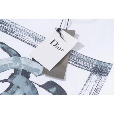 Худи Christian Dior Watercolour Logo "White" фото № 5 Худи Christian Dior Watercolour Logo "White" фото № 5