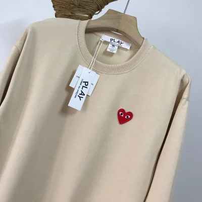 Свитшот Play With Red Heart "Beige" фото № 3