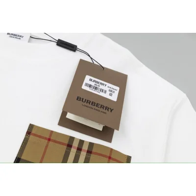 Футболка Burberry With Cell-Style Pocket "White" фото № 6 Футболка Burberry With Cell-Style Pocket "White" фото № 6