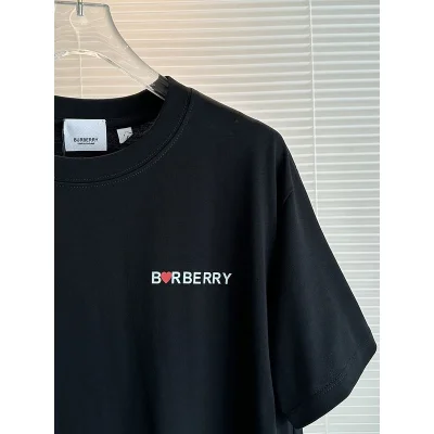 Футболка Burberry With Red Heart On The Back "Black" фото № 5