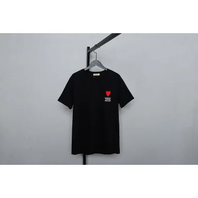 Футболка Burberry Heart Emblem "Black" фото № 2 Футболка Burberry Heart Emblem "Black" фото № 2