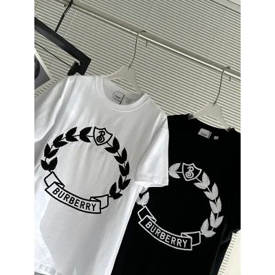 Футболка Burberry Beautiful Wreath Print "White" фото № 3