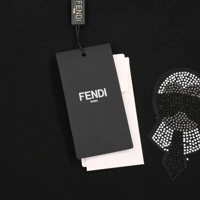 Футболка Fendi With Rhinestone Emblem "Black" фото № 2 Футболка Fendi With Rhinestone Emblem "Black" фото № 2