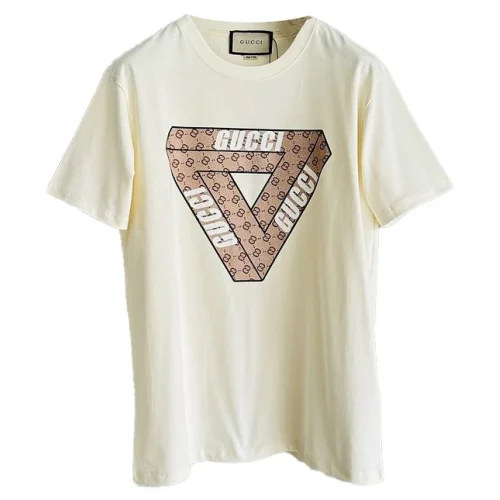 Футболка Gucci Triangle With An Inscription - Print "Cream"