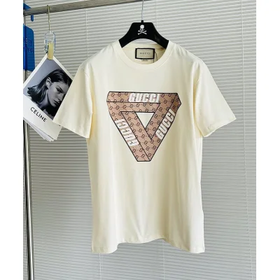 Футболка Gucci Triangle With An Inscription - Print "Cream" фото № 4