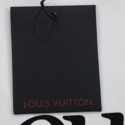 Футболка Louis Vuitton With An Elegant Logo And Brand Emblems "White" фото № 5