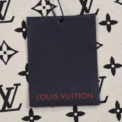 Футболка Louis Vuitton Monogram Fragments "Cream" фото № 3