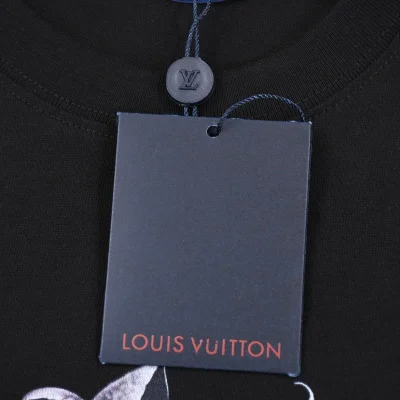 Футболка Louis Vuitton With Large Logo On The Front "Black" фото № 3